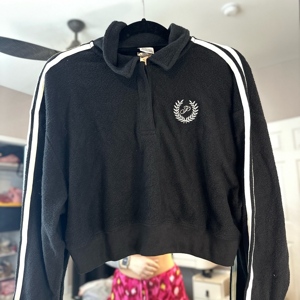 Pink VS sweatshirt NWT